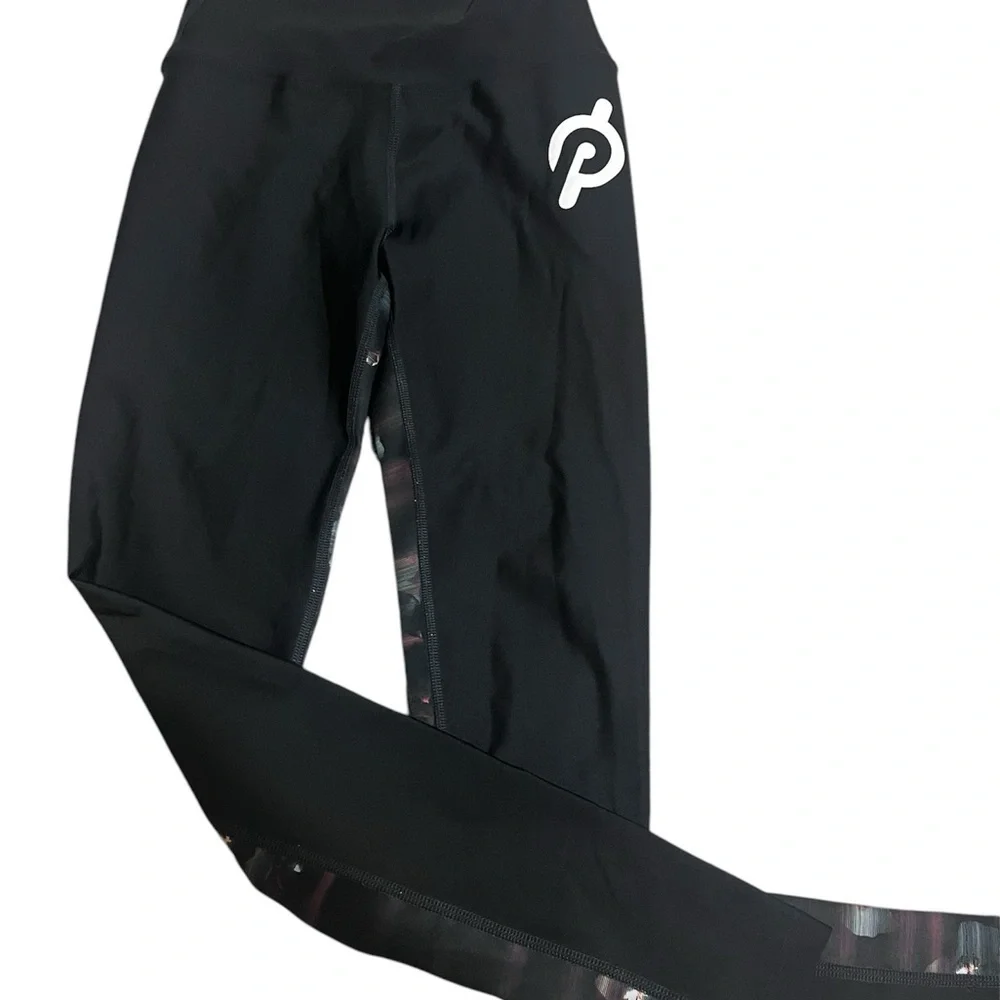 Peloton show up black Floral high rise leggings size small